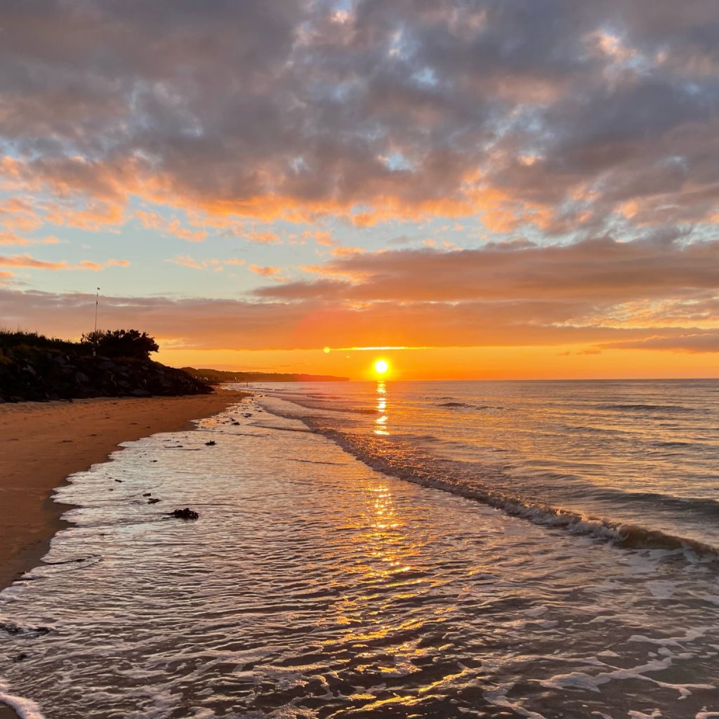 Couché de soleil Omaha Beach